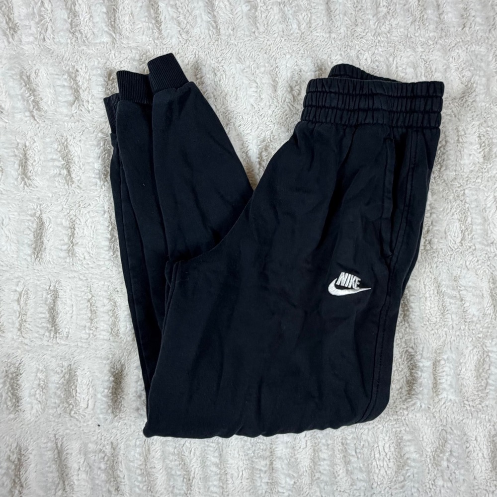 Nike Sportswear Club Fleece Joggers Black Kids Large Sweatpants